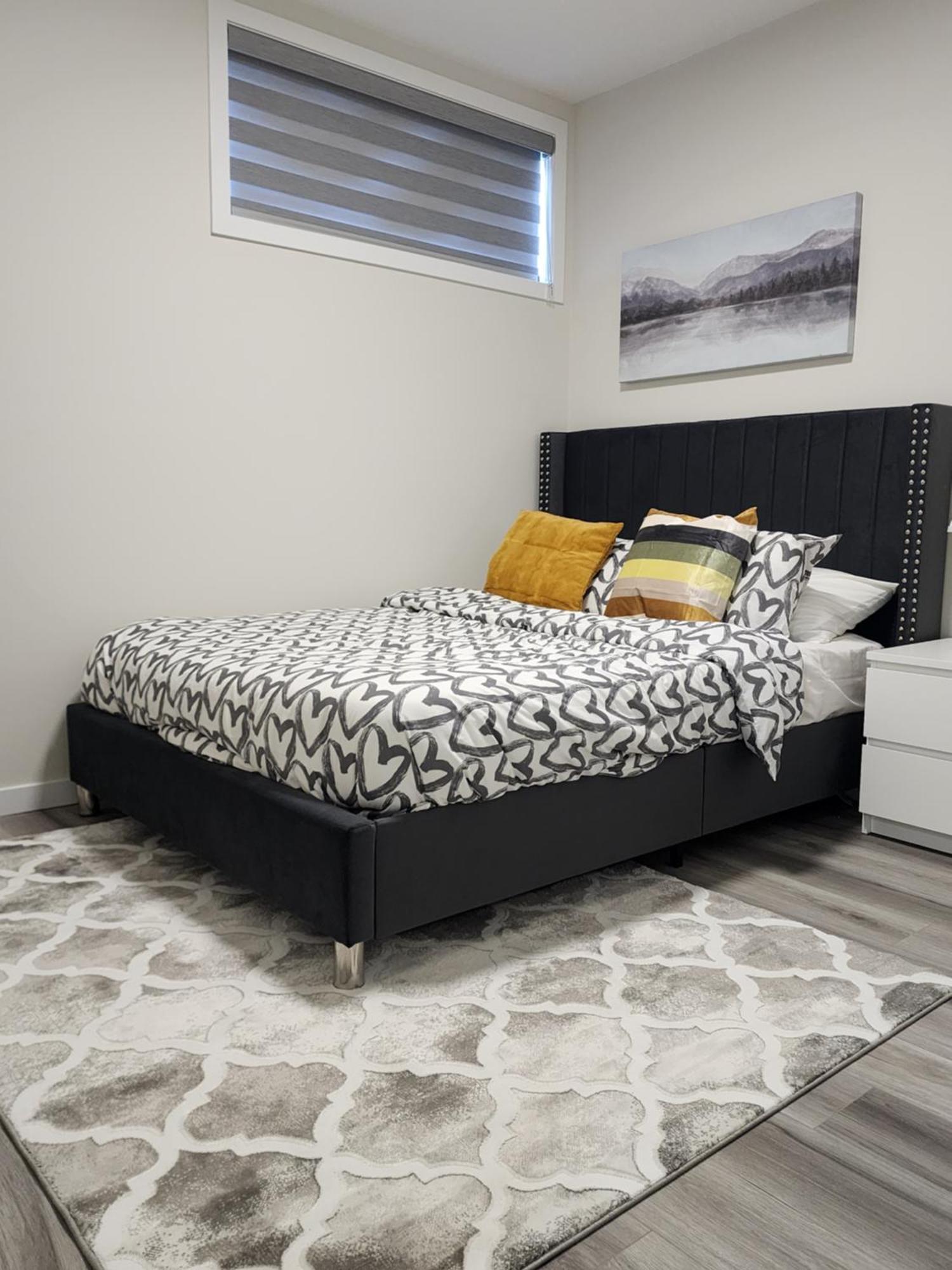 Trendy 2-Bed Oasis Awaits! Apartamento YYC Exterior foto