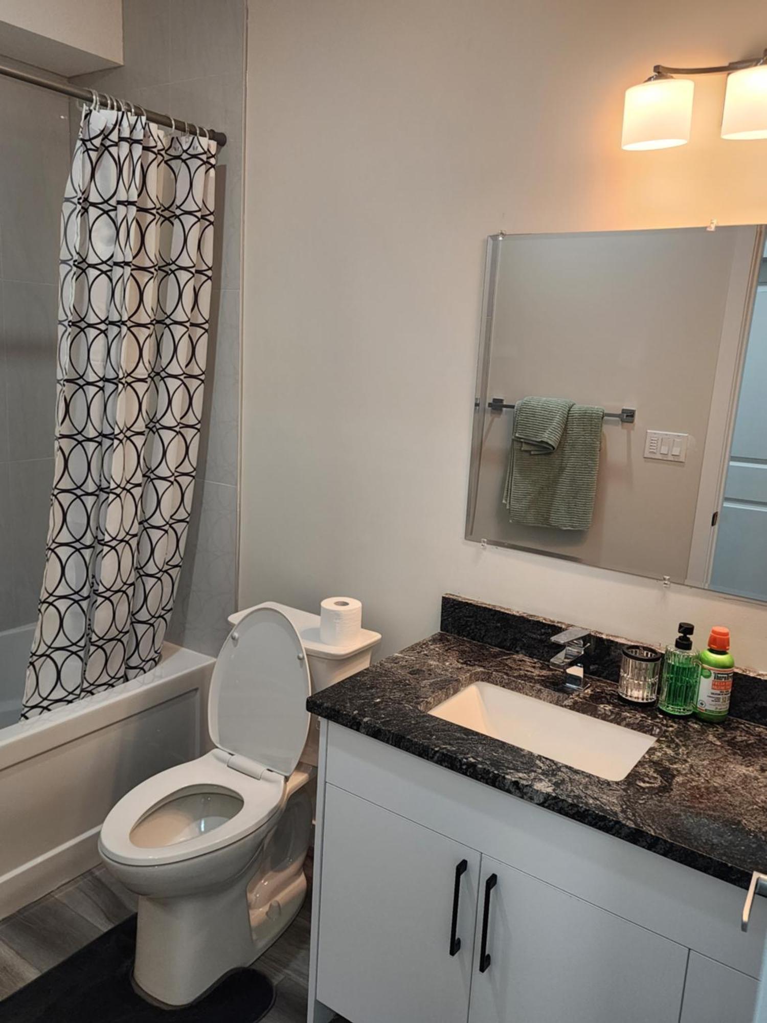Trendy 2-Bed Oasis Awaits! Apartamento YYC Exterior foto