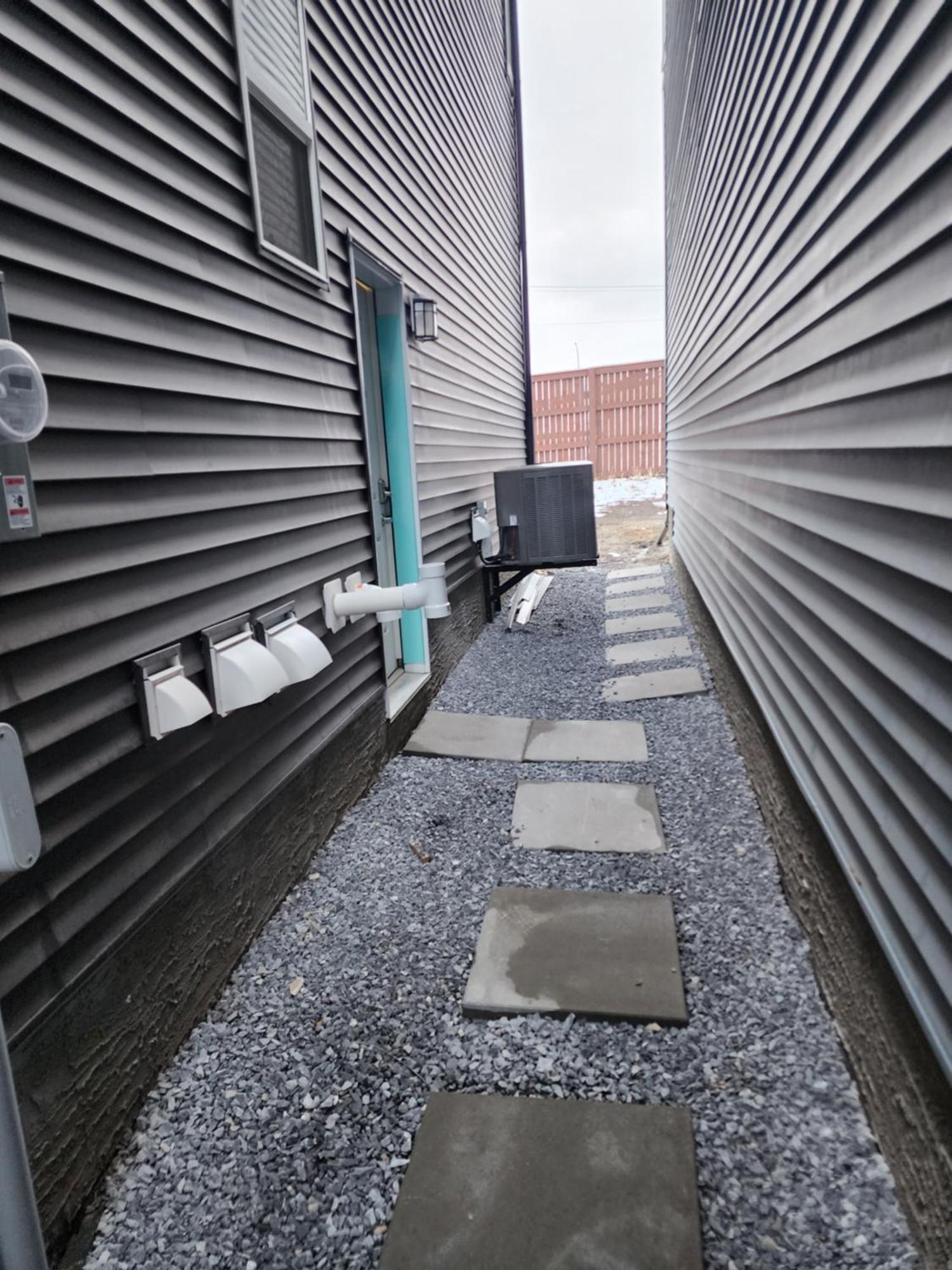 Trendy 2-Bed Oasis Awaits! Apartamento YYC Exterior foto